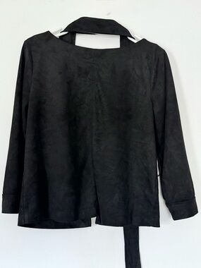 Banana Republic Black Long-Sleeve Button-Down Shirt with Back Cutout